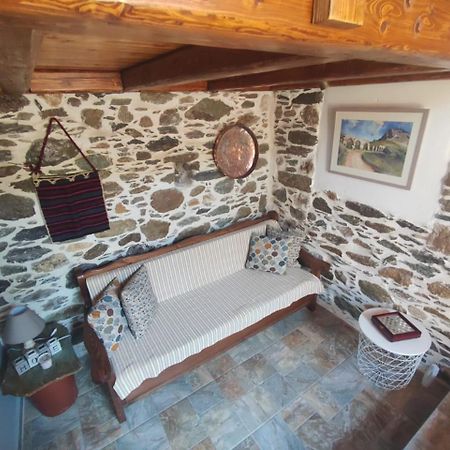 فيلا Πέτροκτιστο Σπίτι. Stone House كاريستوس المظهر الخارجي الصورة