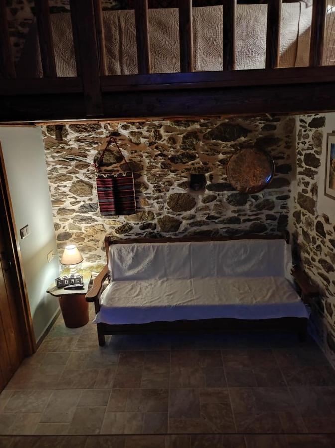 فيلا Πέτροκτιστο Σπίτι. Stone House كاريستوس المظهر الخارجي الصورة