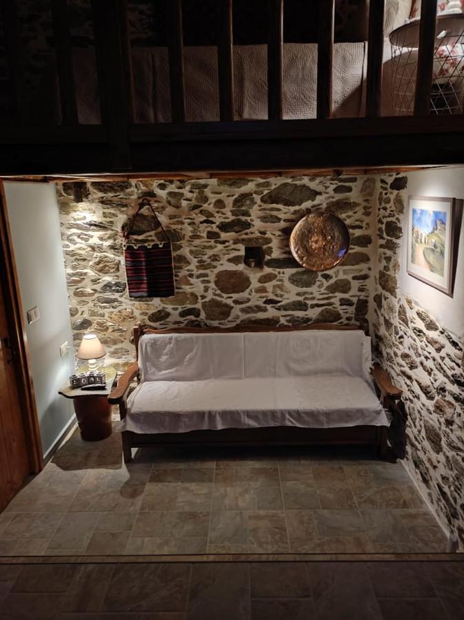 فيلا Πέτροκτιστο Σπίτι. Stone House كاريستوس المظهر الخارجي الصورة